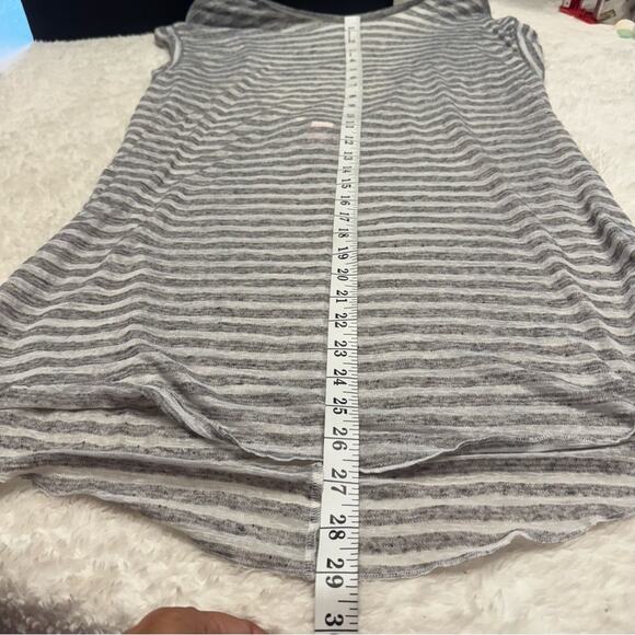 Victoria’s Secret Women’s Gray Striped Swim Cover Up Tunic Length Size M - Picture 6 of 6